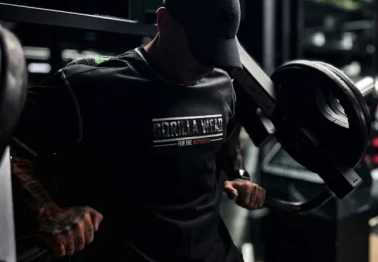 Скидка на футболки!