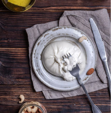 Мягкий молочный сыр с собственной фермы