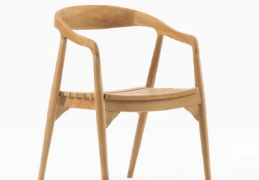 Стильные деревянные стулья со скидкой в DeepHouse
