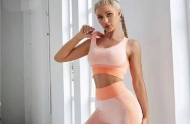 В "Fitness Metka" комплект одежды по цене лосин!