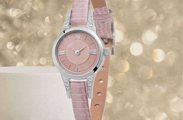 "НИКА" дарит серебряные часы из коллекции VIVA!