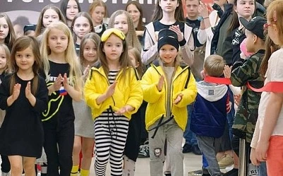 7.04 - Фотоотчет с праздничного открытия магазина "DNK"