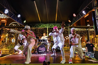 ФИНАЛ РОЗЫГРЫША.  ЕДА В БОЛЬШОМ ГОРОДЕ.